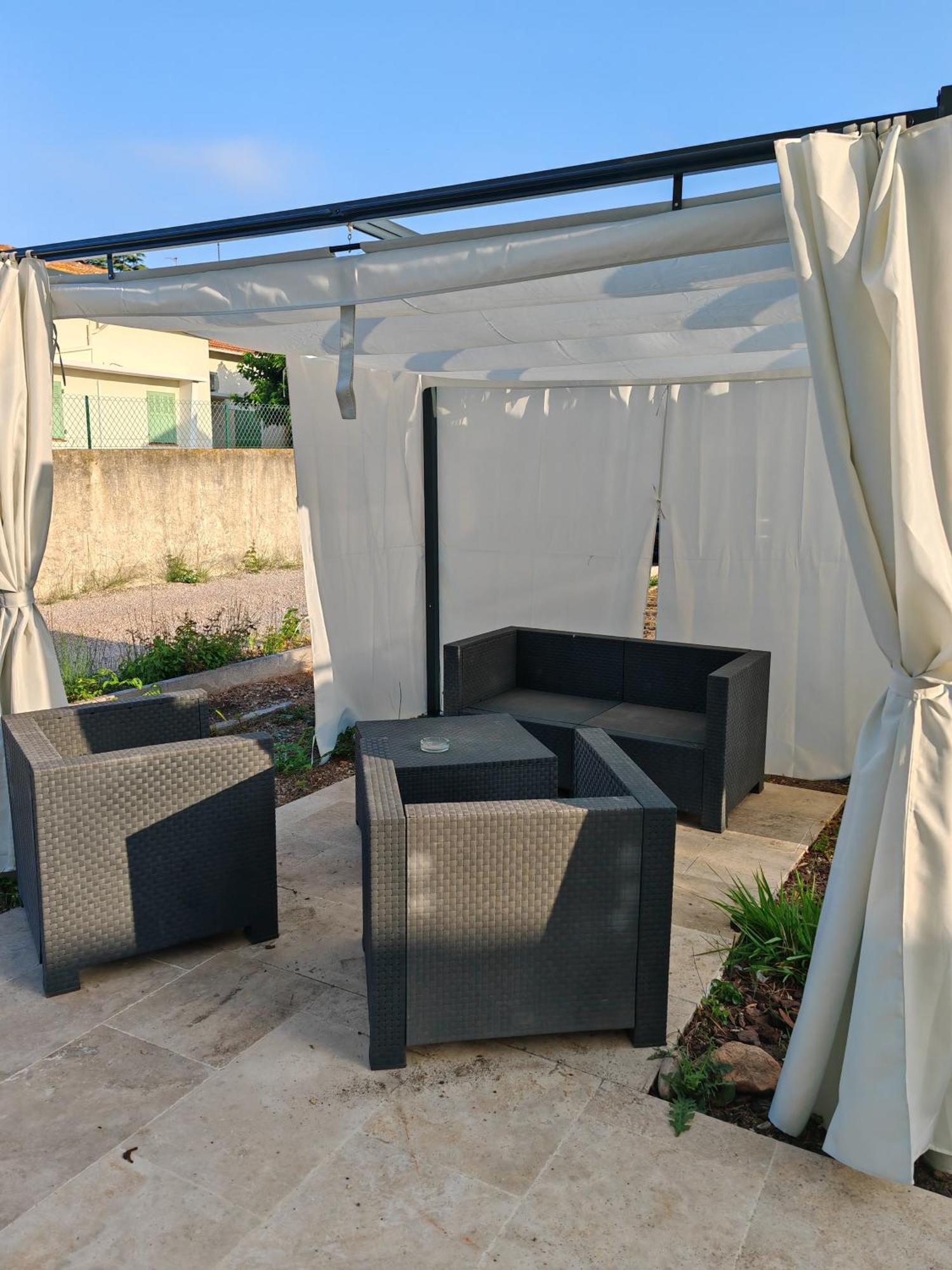 Appartement Climatise Golfe-Juan Plage Vallauris Room photo