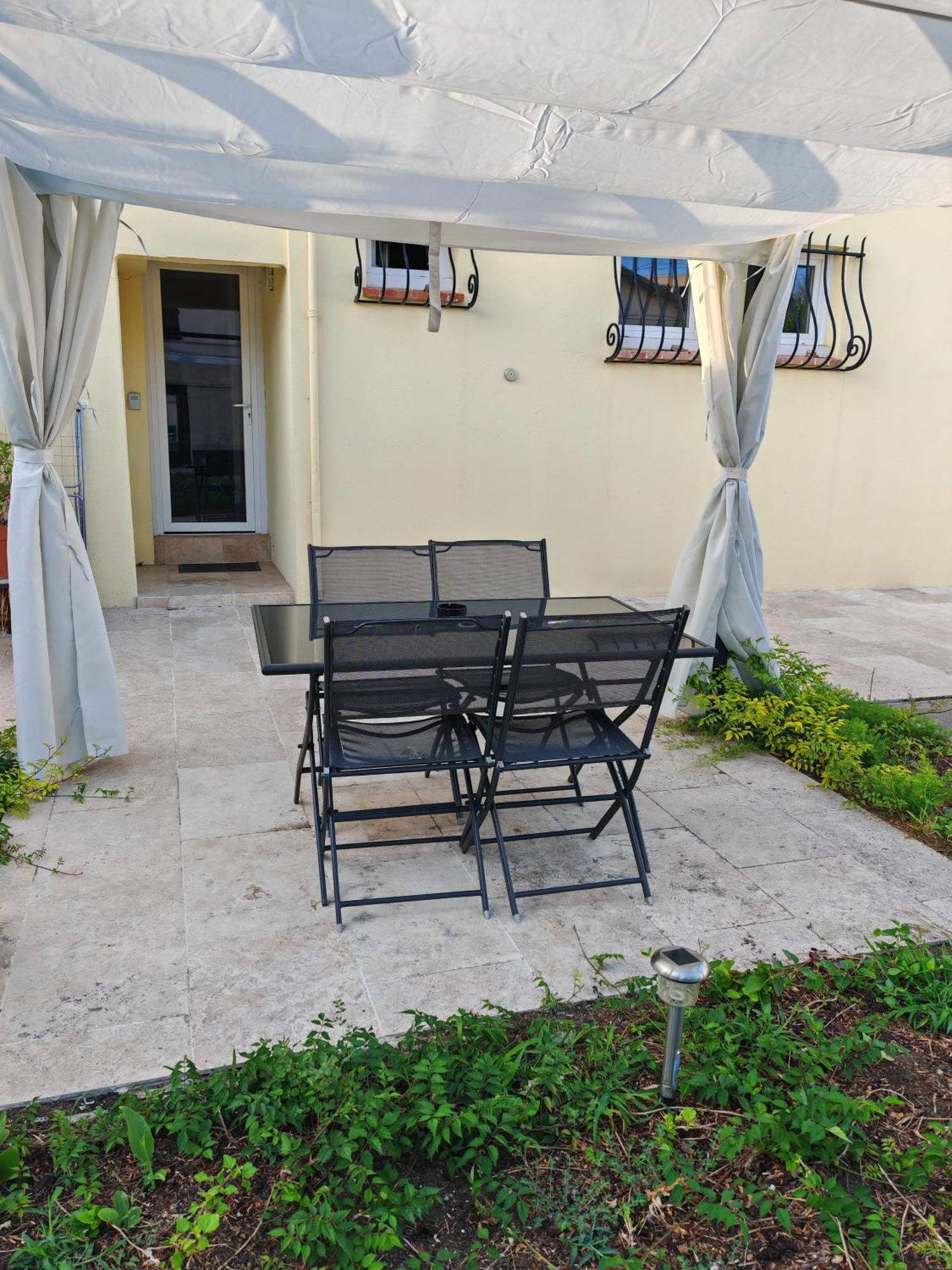 Appartement Climatise Golfe-Juan Plage Vallauris Room photo